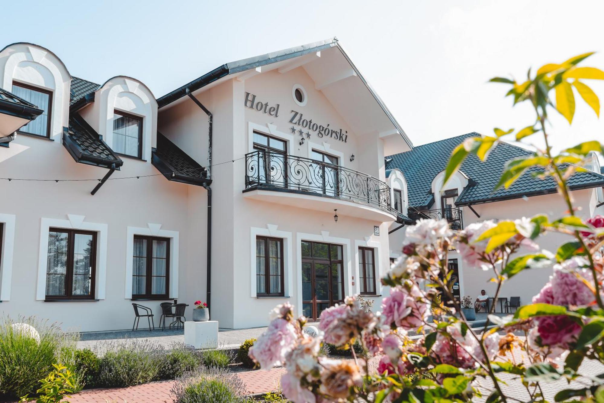 Hotel Zlotogorski Koscielec Exterior photo